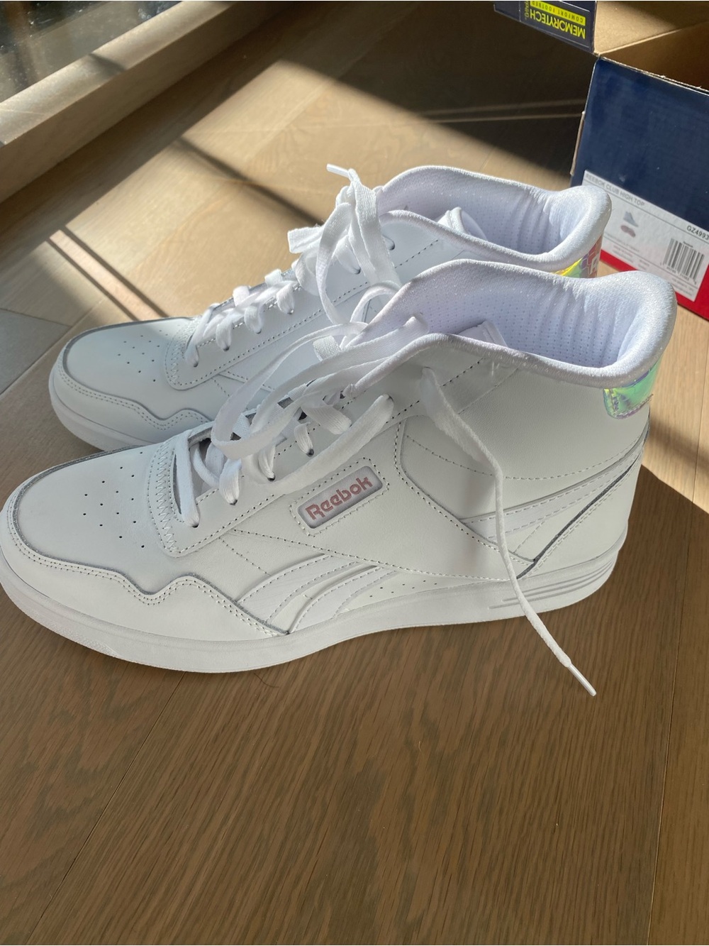Reebok White High-Top Casual Sneakers New, Sz 9 Womens